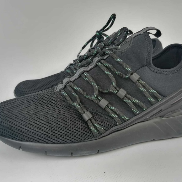 New Authentic Men's Louis Vuitton Fastlane Sneaker - Picture 5 of 12